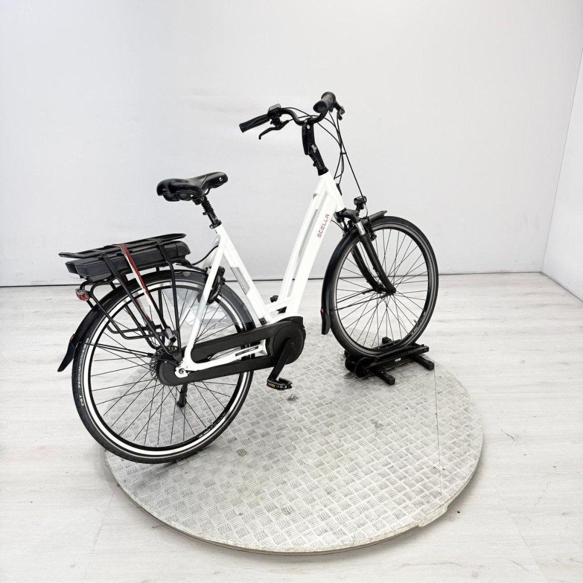 Stella Cosmo wit 57cm 2022, Gebruikt, -, -, -