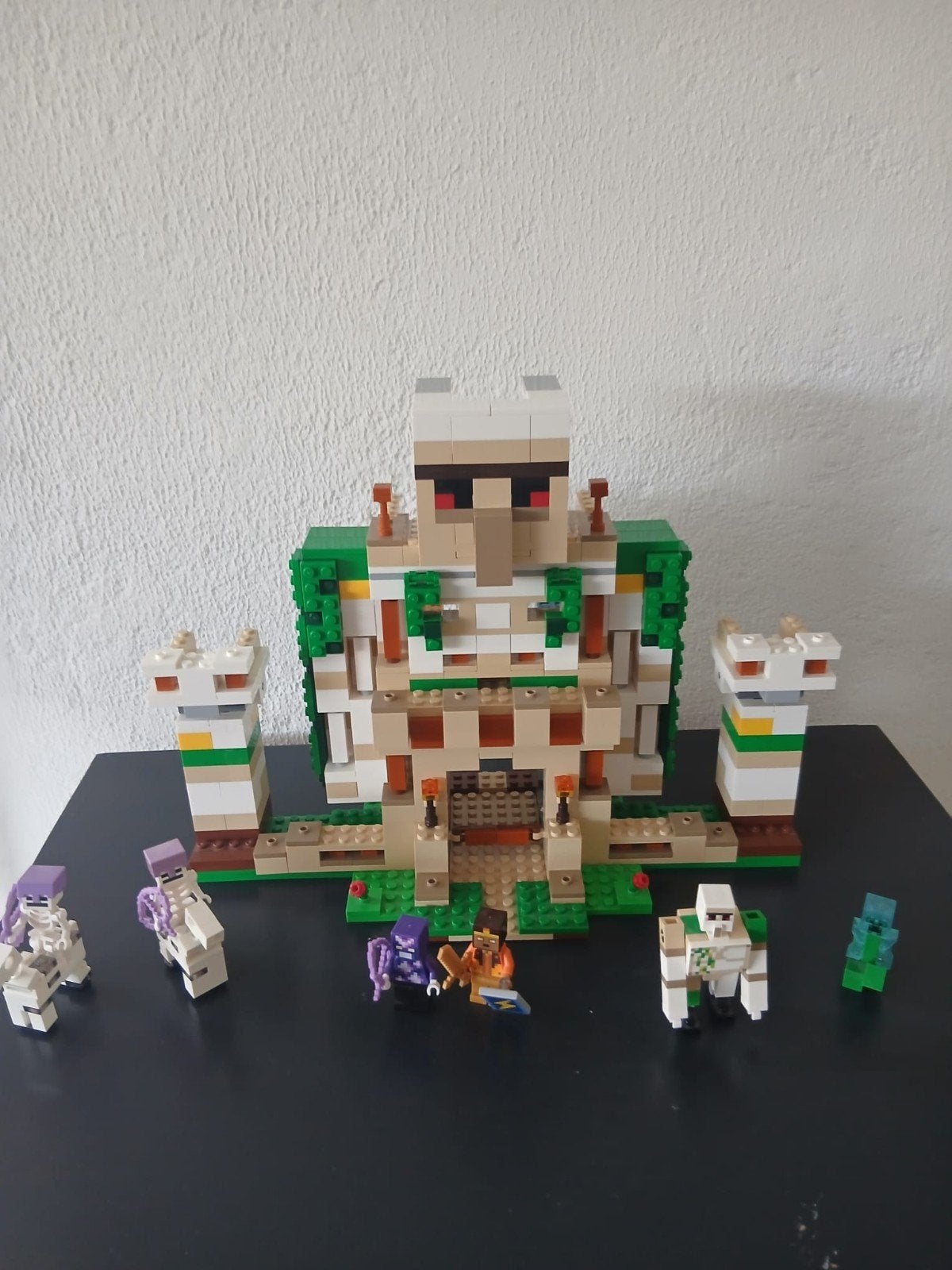 Lego Minecraft The Iron Golem Fortress (21250), Minecraft, Lego, Ophalen of Verzenden, Complete set