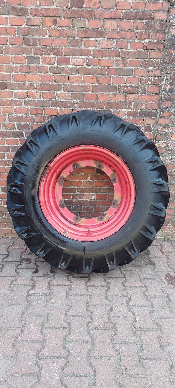 Trekkerband tractorband 14.9/13-26 met velg, Ophalen