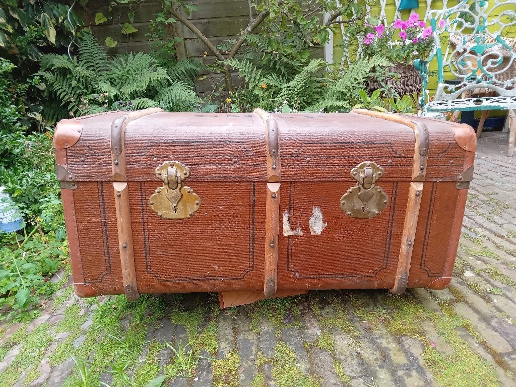 Oude hutkoffer, Huis en Inrichting, Woonaccessoires | Kisten, Ophalen, Overige materialen, Gebruikt, 50 tot 100 cm