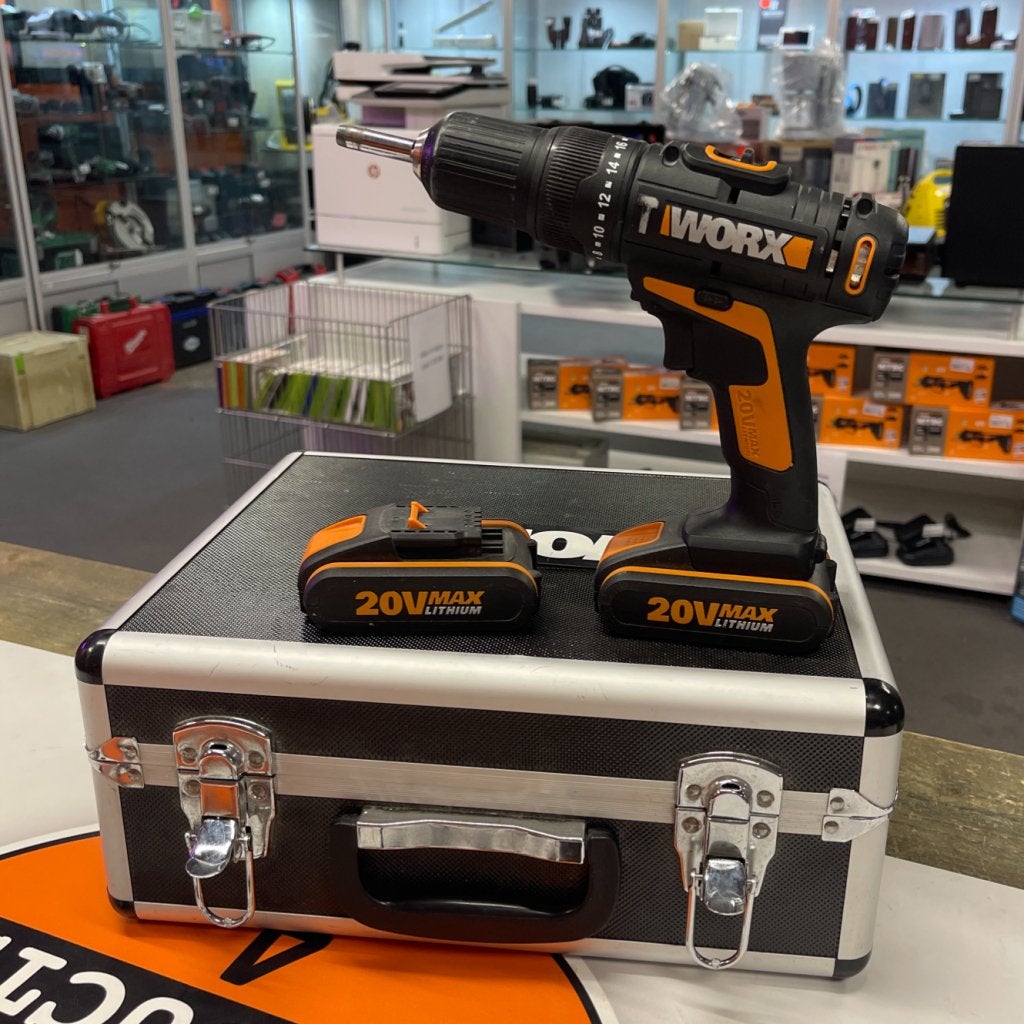 Worx WX371.2 Boormachine Incl Koffer met bitset, Doe-het-zelf en Verbouw, Gereedschap | Boormachines, Gebruikt