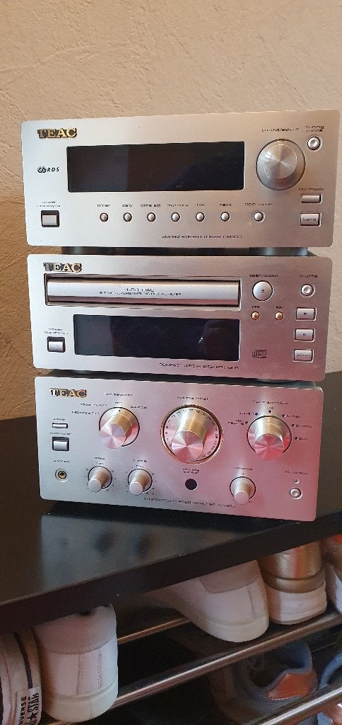 TEAC A-H300 installatie set met CD&Radio, Audio, Tv en Foto, Draagbaar, Zo goed als nieuw, Tuner of Radio, Ophalen