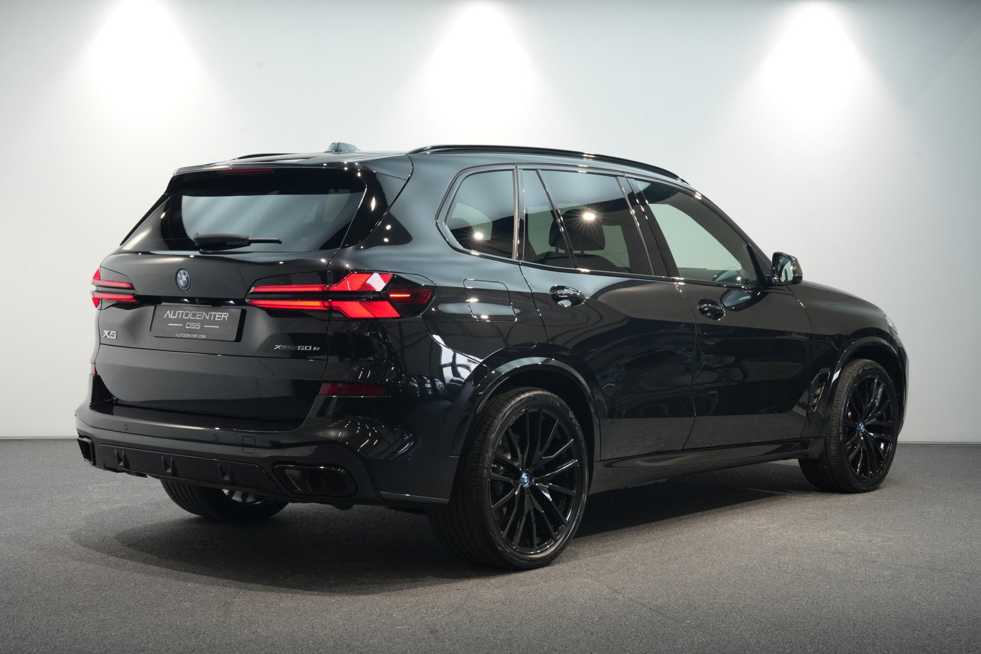 BMW X5 xDrive50e M-Sport | CARBON | ACHTERAS BES. | B&W | Sk, Auto's, Gebruikt, 2395 kg, Zwart, 489 pk