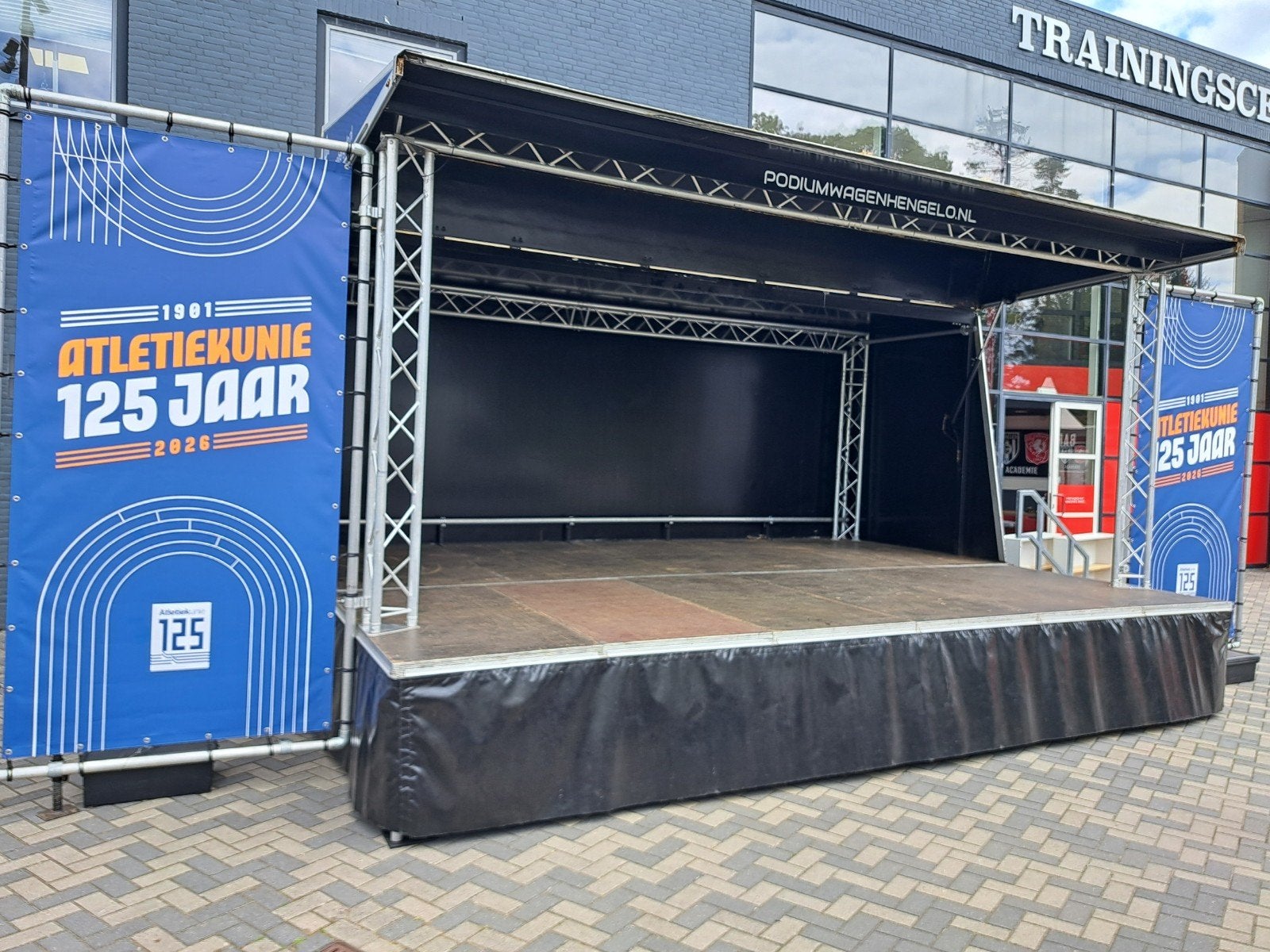 Podiumwagen huren in Twente?, Hobby en Vrije tijd, Verzenden, Nieuw