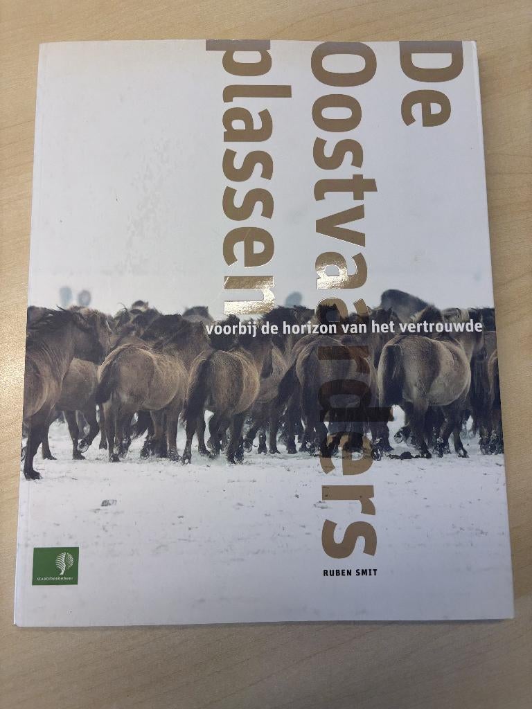 Boek De Oostvaardersplassen Staatsbosbeheer, Ophalen of Verzenden, Zo goed als nieuw, Natuur algemeen, Ruben smit staatsbosbeheer