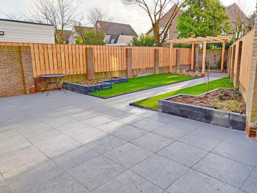 Tuin Bestrating Nodig? 30 Jaar Ervaring, Diensten en Vakmensen, Tuinmannen en Stratenmakers, Garantie, Tuinontwerp