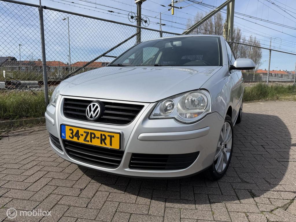 Volkswagen Polo 1.4-16V Comfortline, Voorwielaandrijving, 4 cilinders, Bedrijf, Handgeschakeld