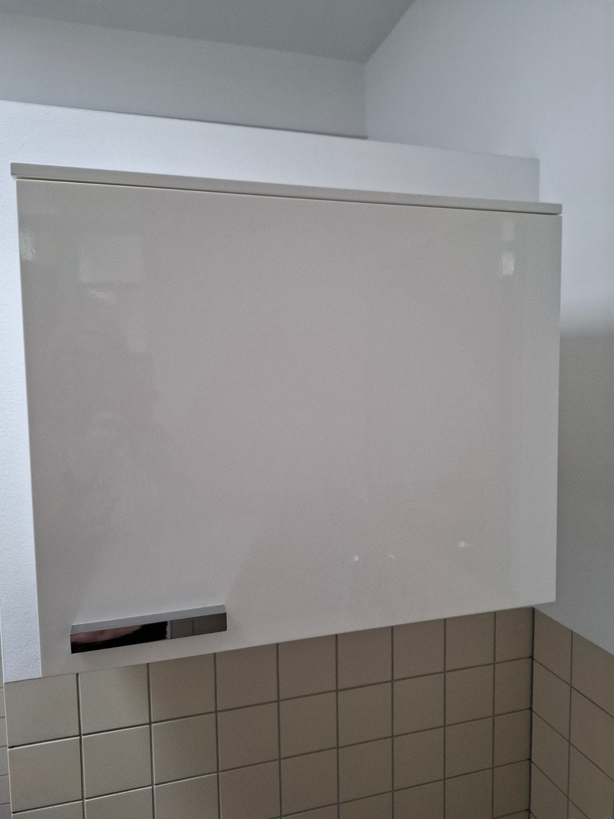 KASTJE HOOGGLANS WIT VAN CAPPELLINI., Ophalen, Zo goed als nieuw