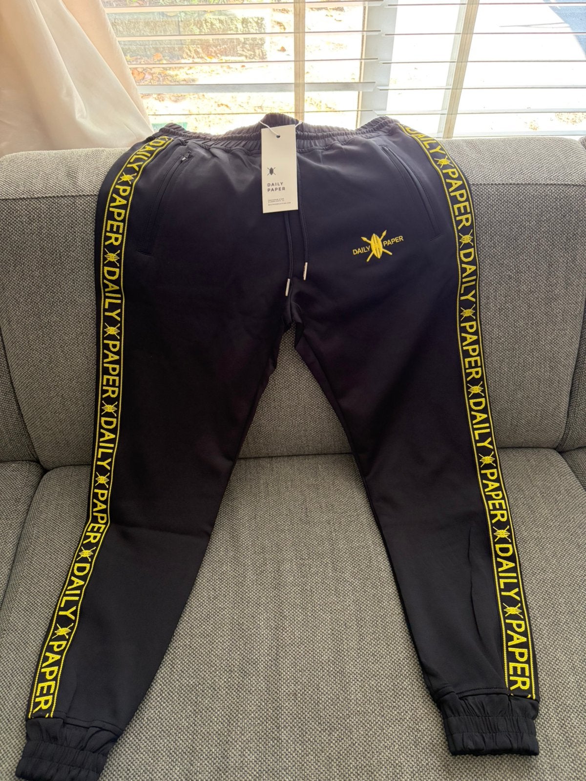 Daily paper broek cargo en jogging nooit gedragen xs, Ophalen, Zo goed als nieuw, Maat 46 (S) of kleiner, Meerkleurig