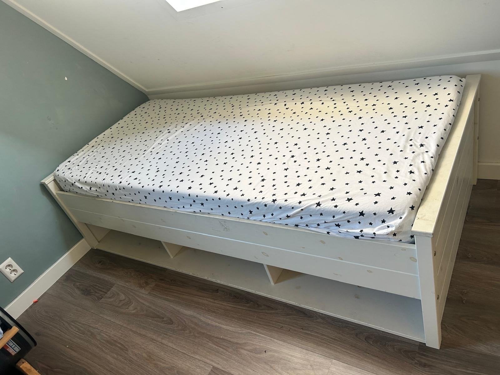 Eenpersoonsbed 90x200 met lattenbodem - z.s.m. ophalen, Ophalen, Gebruikt, 90 cm, Eenpersoons