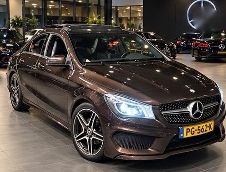 Mercedes-benz CLA-klasse 180 AMG AUT PANO NAVI CLIMA DIK, Auto's, Gebruikt, Euro 6, 4 cilinders, 19 km/l