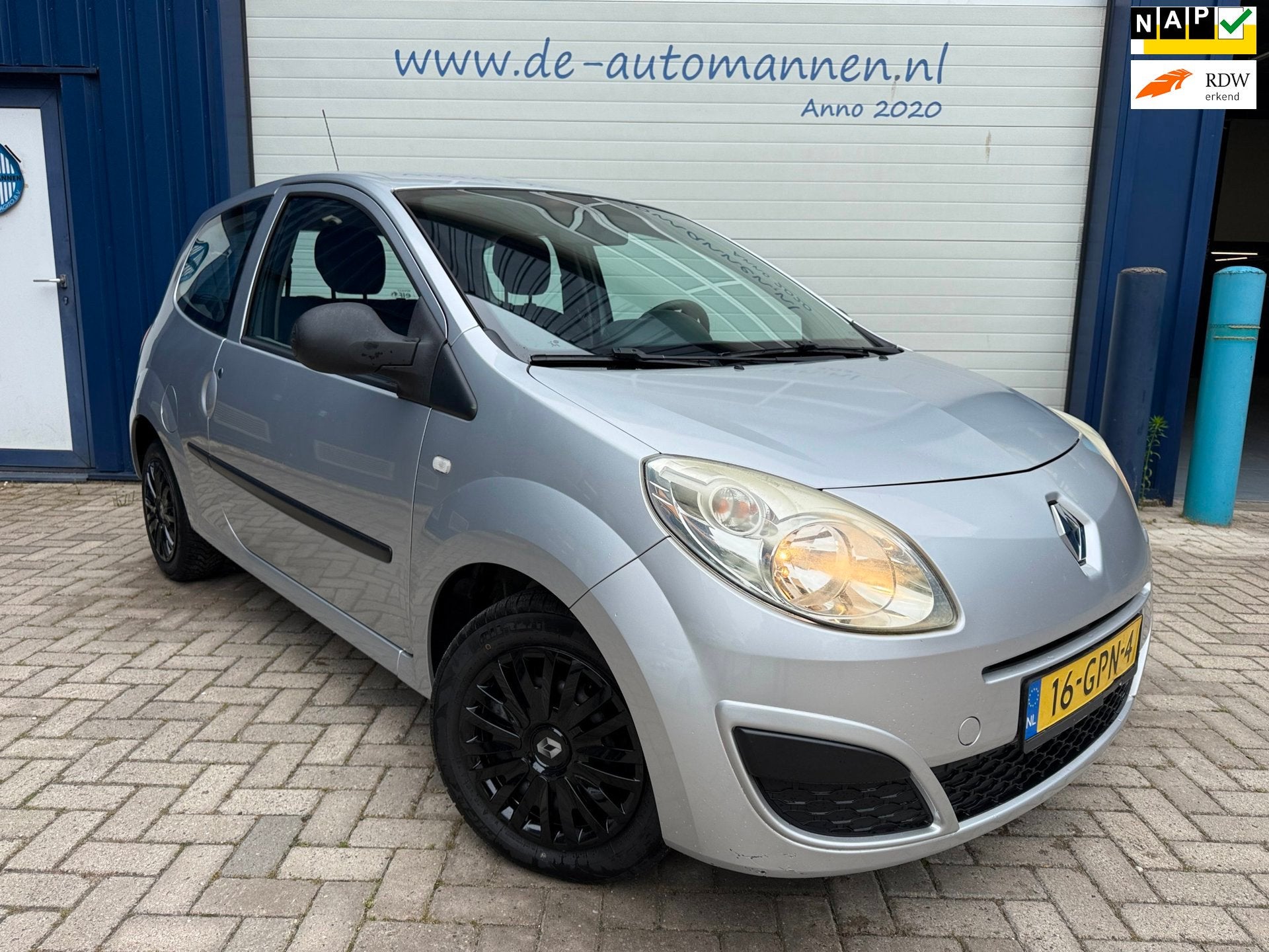 Renault Twingo 1.2 Authentique 3-drs / AIRCO / ALL SEASON /, Auto's, Voorwielaandrijving, Gebruikt, 31 €/maand, 4 cilinders