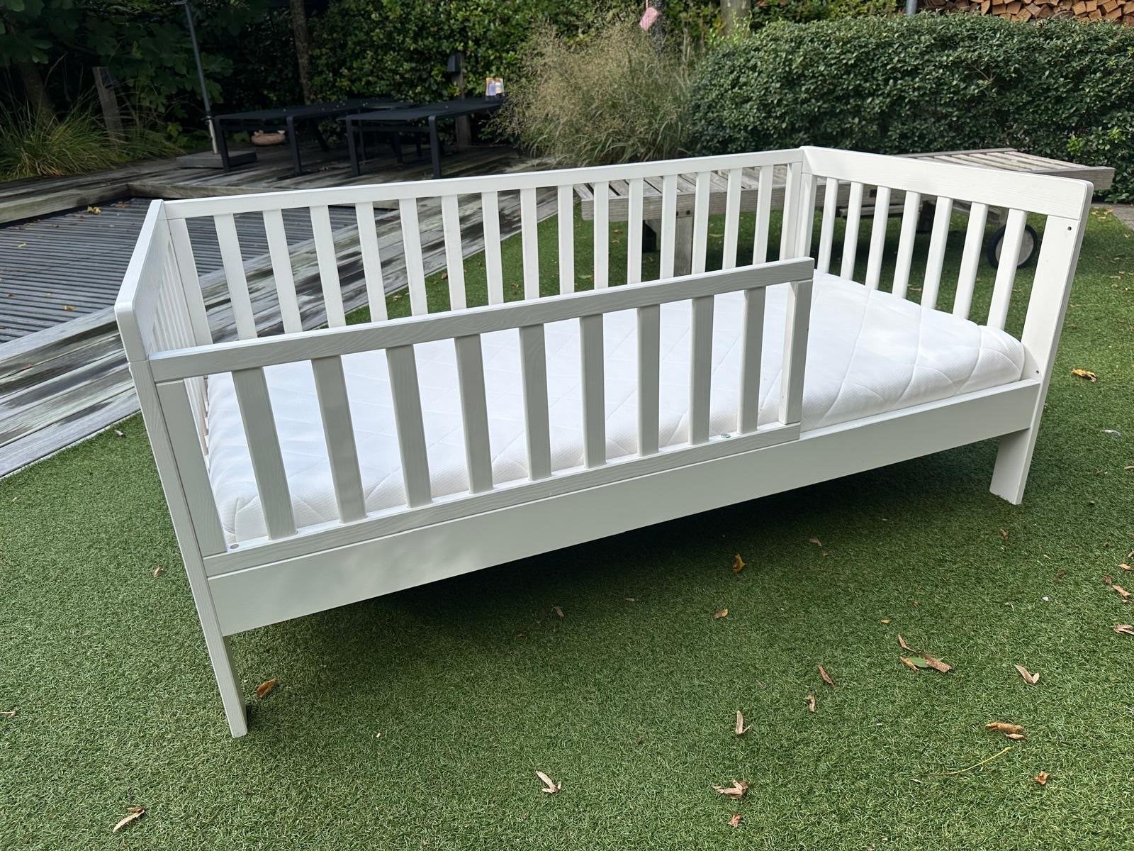 Petite Amélie Plume juniorbed 140x70 cm met matras, Ophalen, Gebruikt, 70 tot 85 cm, 140 tot 160 cm