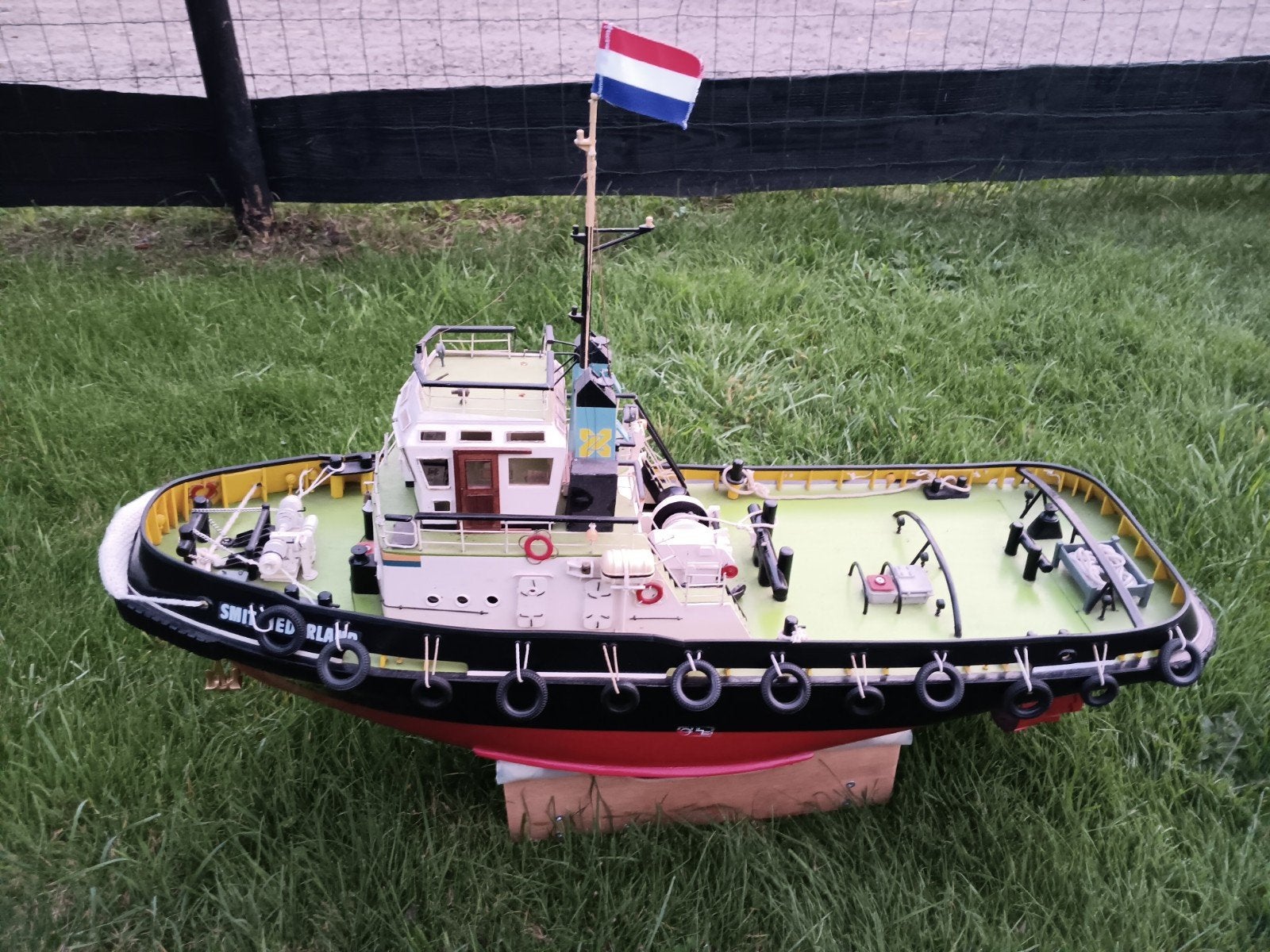 Prachtig Smit Nederland sleepboot, becker roeren, rc varend, Ophalen