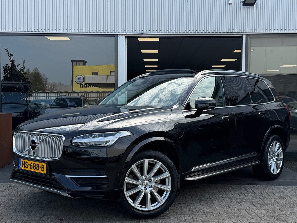 Volvo XC90 2.0 T8 Twin Engine AWD Inscription NIEUW ACCUPAKK, Auto's, Volvo, Gebruikt, 1969 cc, 7 stoelen, Zwart
