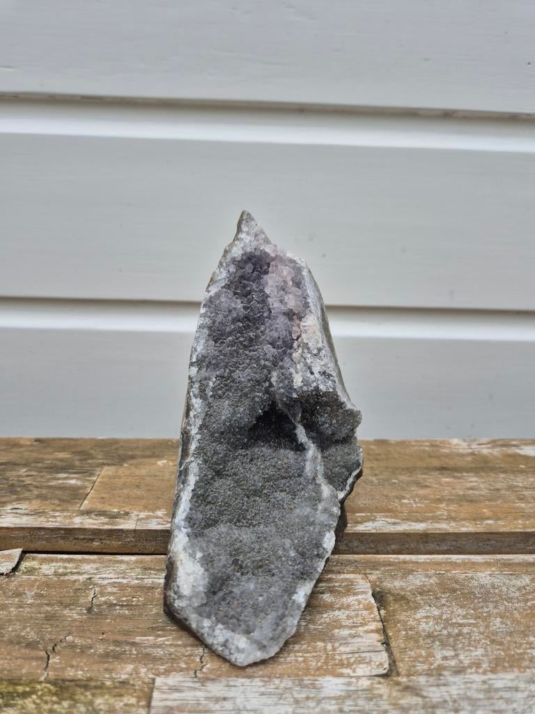 Prachtige Amethist Geode - Natuurlijke Kristal Decoratie, Ophalen of Verzenden, Mineraal