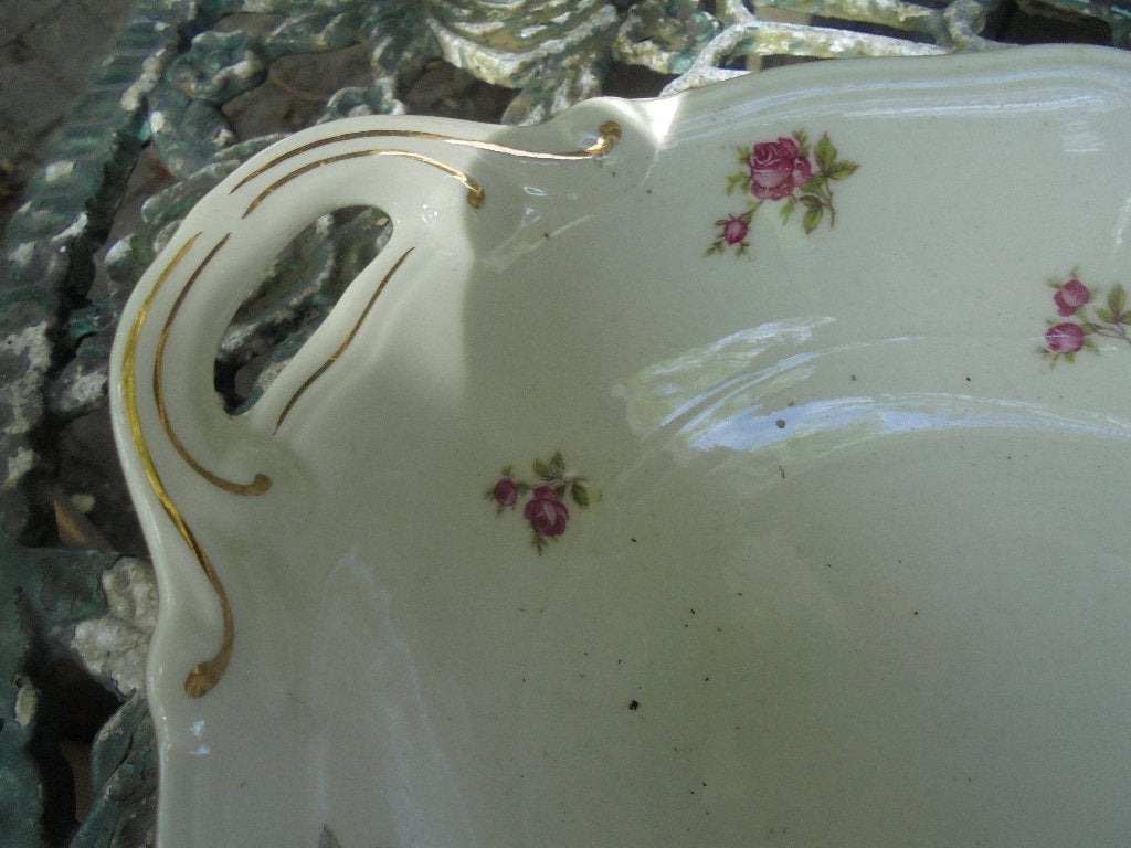 ROOM kleurige Broodschaal Mitterteich Bavaria roze roosjes, Antiek en Kunst, Ophalen of Verzenden