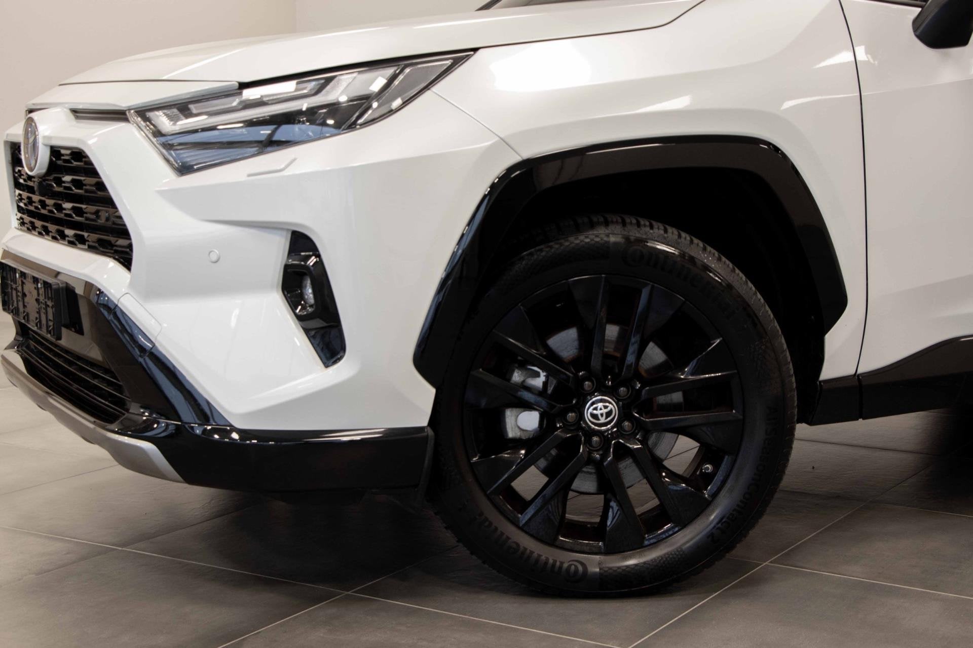 Toyota RAV4 2.5 Hybrid Style Bi-Tone| 360 Camera| DAB| Adapt, Auto's, Toyota, Gebruikt, Zwart, 4 cilinders, 2487 cc