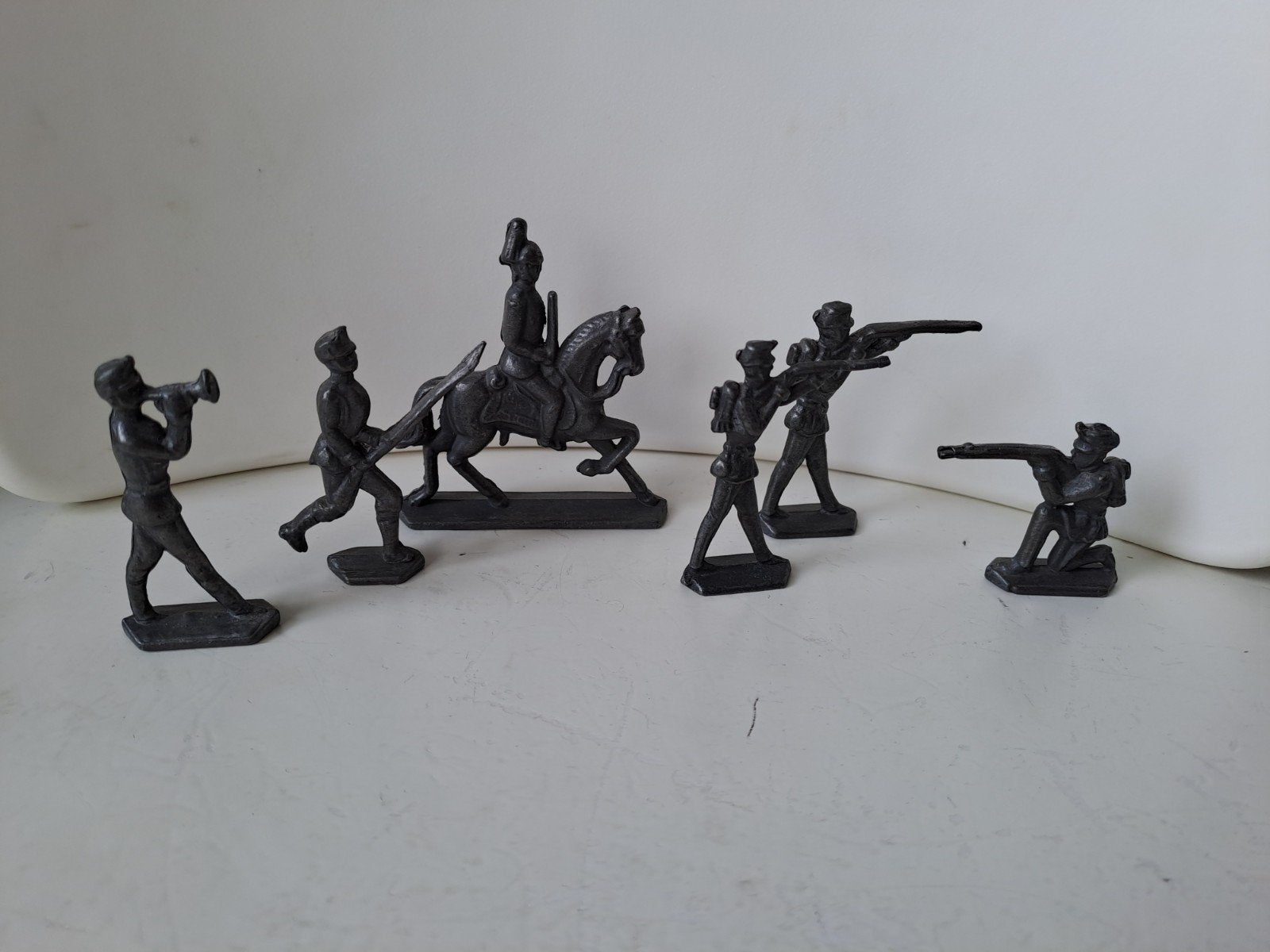 Set van 6 tinnen soldaatjes, 5 en 6 cm hoog, Ophalen of Verzenden, Zo goed als nieuw
