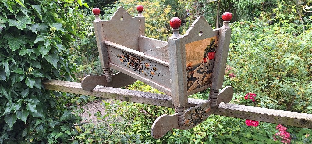 Prachtig oud houten wiegje., Ophalen