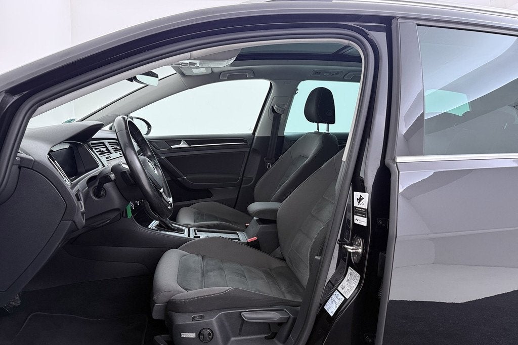 Volkswagen Golf Variant 1.4 TSI Highline Business R-line | A, Auto's, Volkswagen, Gebruikt, 4 cilinders, Zwart, 19 km/l