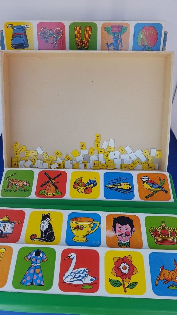 Vintage Leesplankje van Papita. 5A28, Tweedehands verkoop, Tweedehands verkoop, Gebruikt, Ophalen of Verzenden