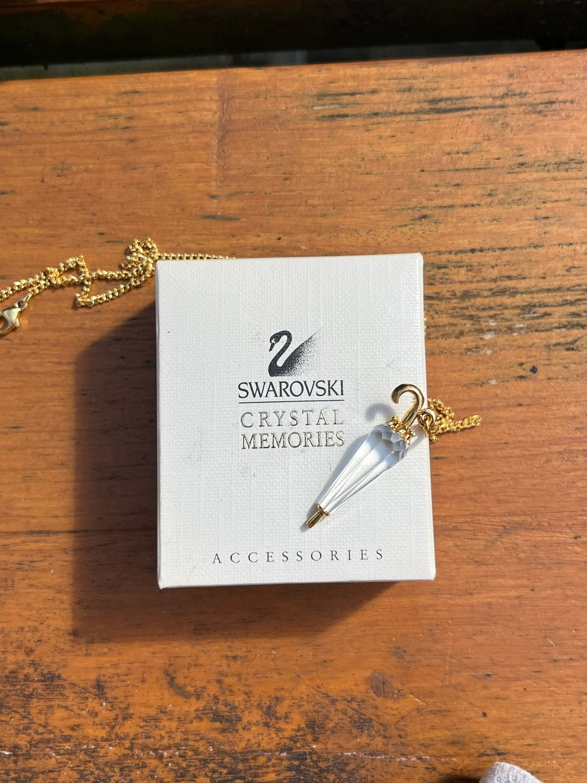 Swarovski Crystal Memories Paraplu Ketting Goudkleurig, Met kristal, Overige materialen, Ophalen of Verzenden, Zo goed als nieuw