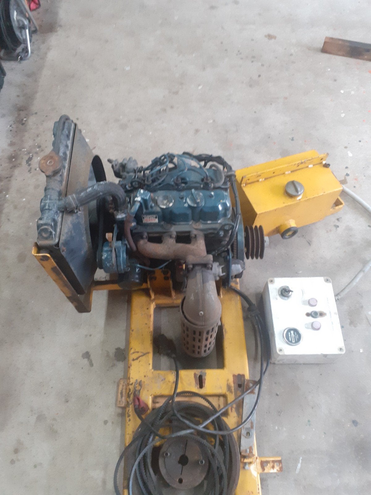 Kubota D950 3 cilinder motor unit, Doe-het-zelf en Verbouw, Ophalen, Gebruikt, Dieselmotor