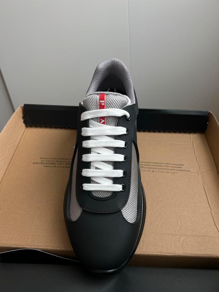 Prada American Cup Sneakers - Zwart/Grijs maat 42, Ophalen of Verzenden, Zo goed als nieuw, Zwart, Sneakers of Gympen