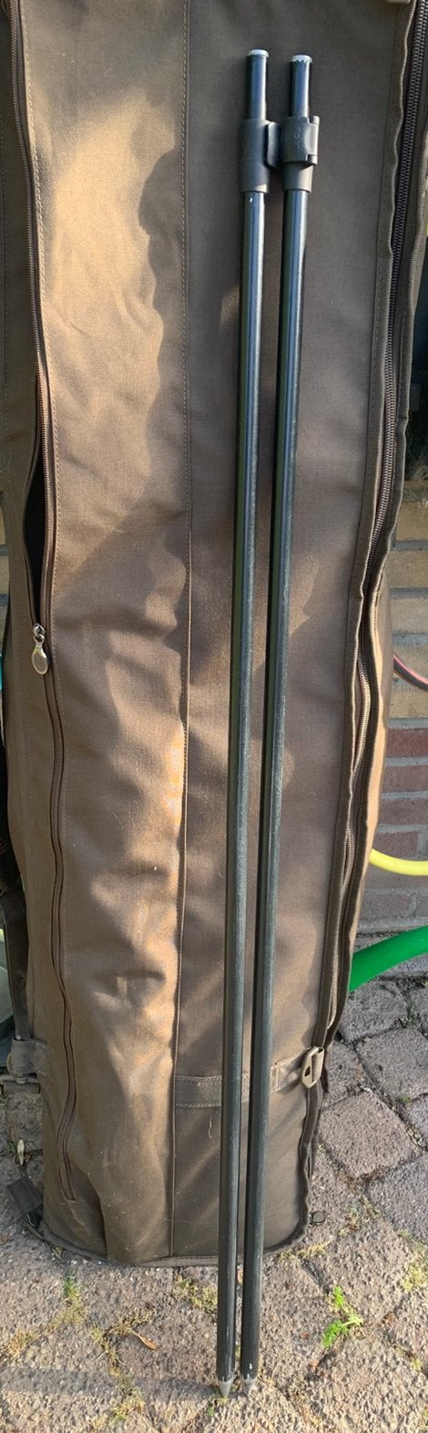 2x Fox stormpaal 120 cm zwart karper vissen, Watersport en Boten, Hengelsport | Karpervissen, Ophalen of Verzenden, Zo goed als nieuw