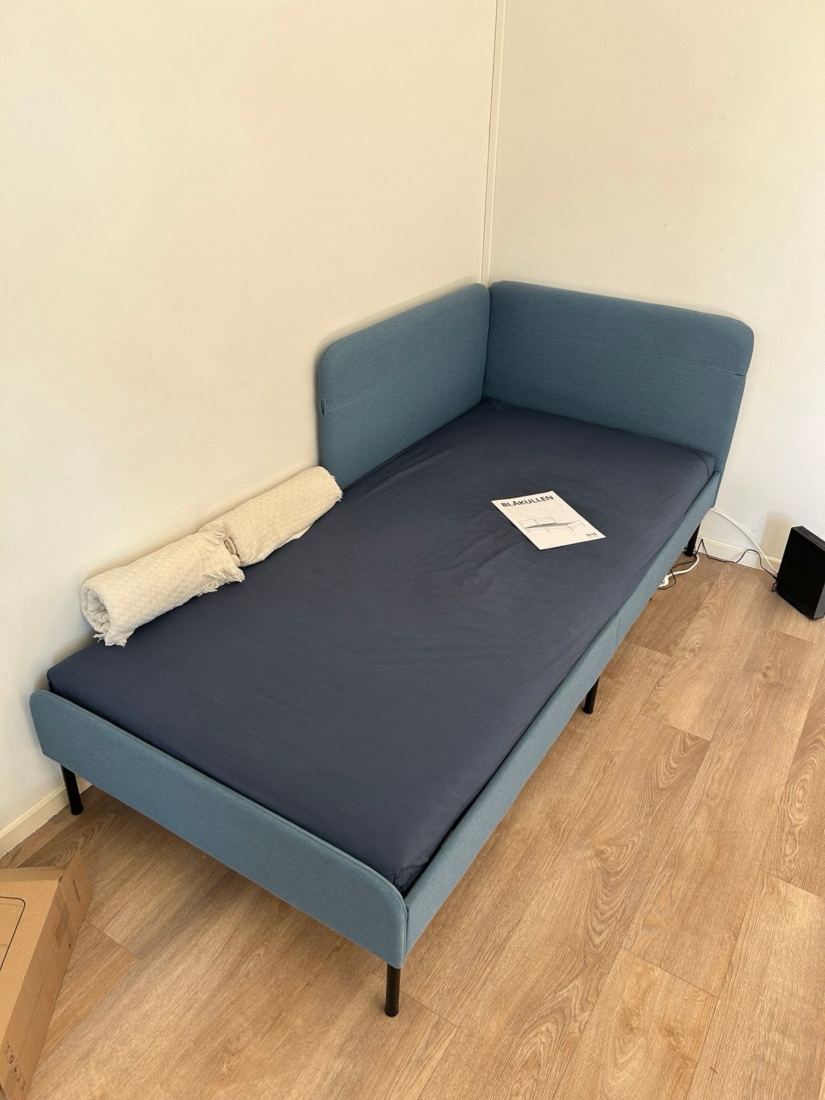 Sleeping bed / Couch, Ophalen of Verzenden, Zo goed als nieuw, Tweepersoons