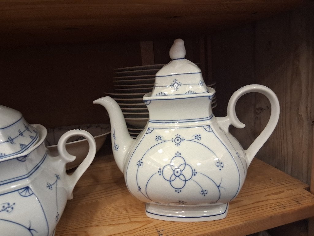 Theepot Blau Saks Winterling Marktleuthen, Ophalen of Verzenden, Porselein, Overige stijlen, Overige typen