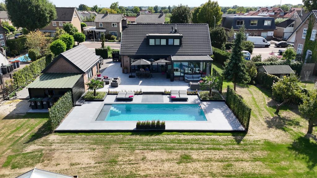 Bouwkundig zwembad | 1000 x 400 x 150 cm | all-in, 300 cm of meer, Zo goed als nieuw, Rechthoekig, Ophalen