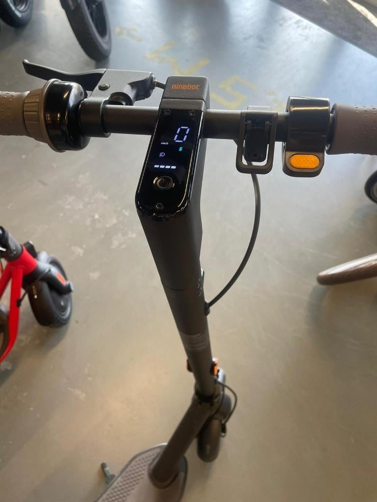 Segway Ninebot Kickscooter MAX G2 E uit voorraad €759, Ophalen of Verzenden, Nieuw, Elektrische step (E-scooter), Segway-Ninebot