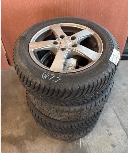 Winterbanden 186/60/R15 steek: 5 x 114,3 Naaf: 60,1 mm, Auto-onderdelen, Banden en Velgen, Ophalen, Gebruikt, 15 inch, Banden en Velgen