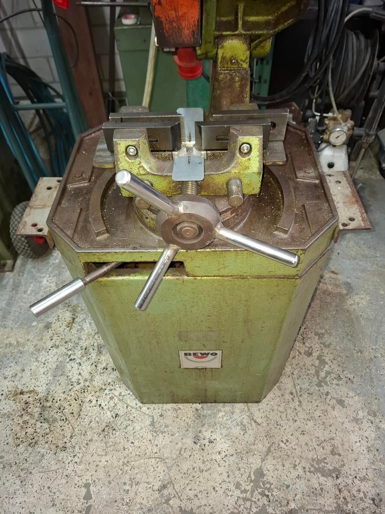 BEWO CPO 250-LT Metaalzaagmachine, Ophalen of Verzenden