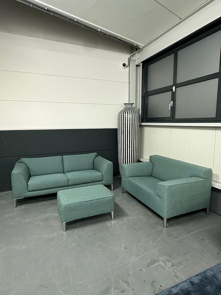 Nieuwstaat Pode Fold & Pode Edit set | 2.5-zits met loveseat, Huis en Inrichting, Ophalen, 150 tot 200 cm, 75 tot 100 cm, Zo goed als nieuw