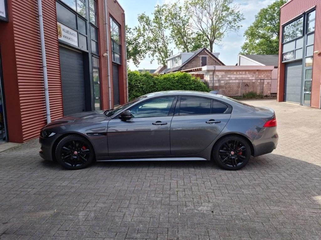 Set Winterbanden 18"Jaguar XE, Auto-onderdelen, Banden en Velgen, Ophalen, 18 inch, Gebruikt, Banden en Velgen