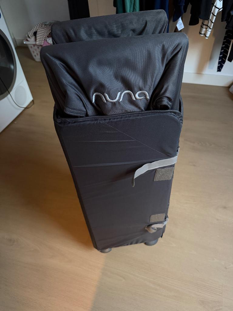 Zo goed als nieuwe Nuna Sena reisbedje, Ophalen, Zo goed als nieuw, Ledikant