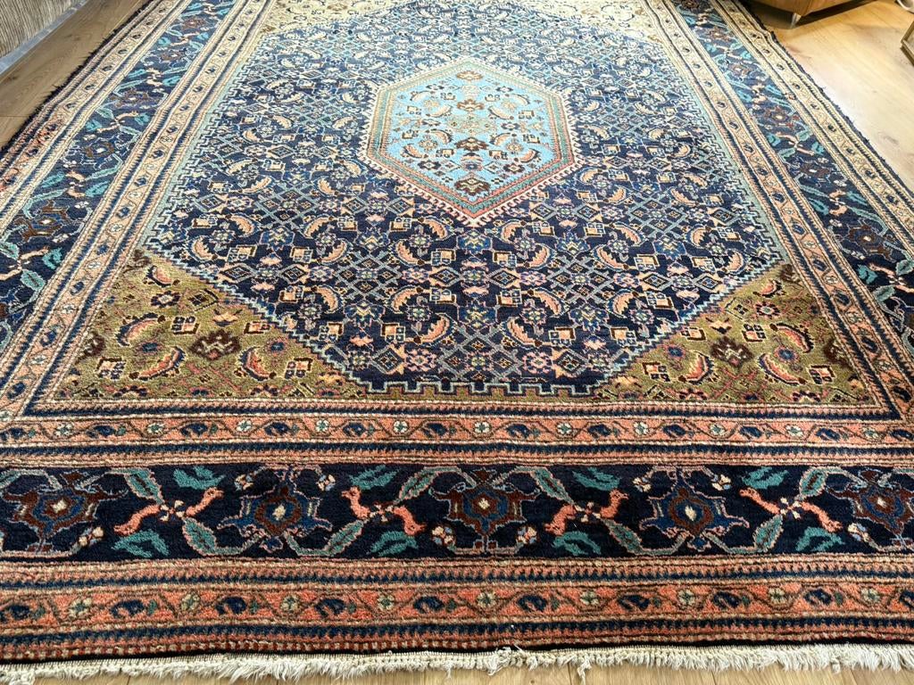 Handgeknoopt vintage Ardabil tapijt – ca. 355  x 248 cm, Huis en Inrichting, Stoffering | Tapijten en Kleden, Info@bababoho.com