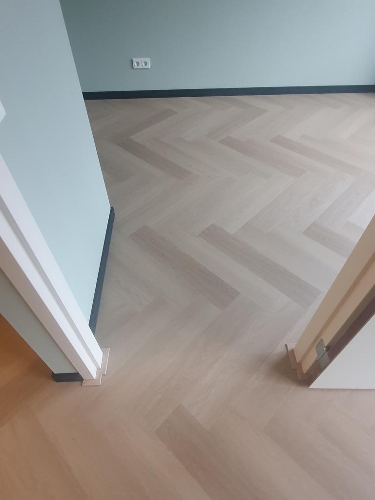 Laminaat,Pvc  leggen 0610934044, Ophalen of Verzenden, Zo goed als nieuw, 75 m² of meer, Laminaat