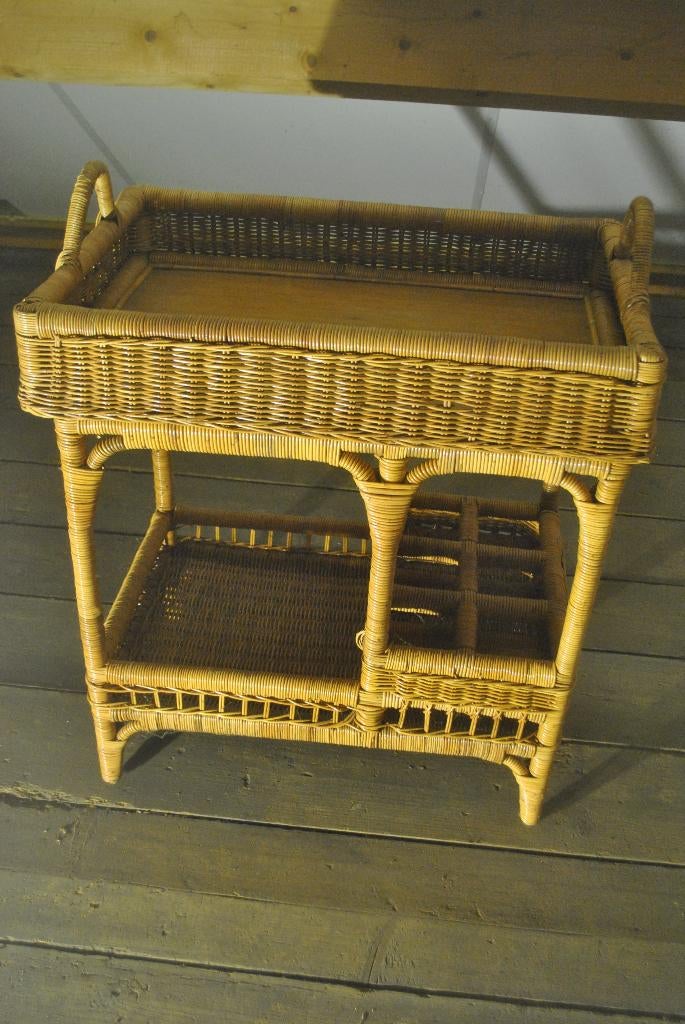 Dranktafel, bijzettafel met groot dienblad, vintage, rotan, Ophalen, Huis en Inrichting