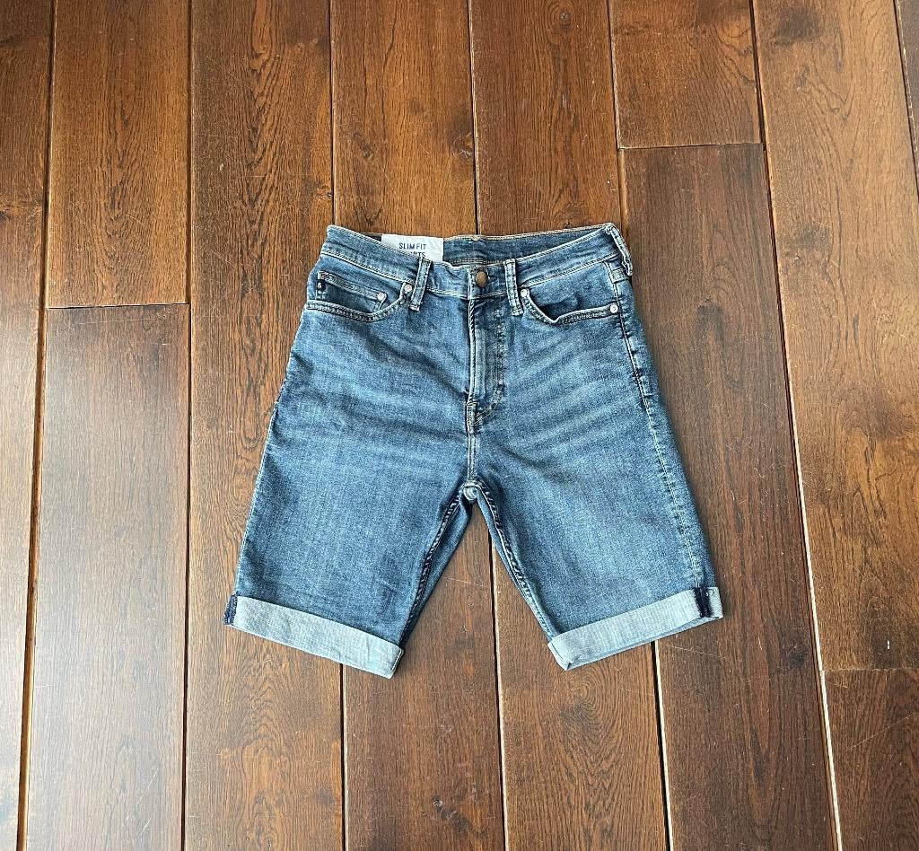 ** H&M slim fit shorts / korte broek, maat 28 / XXS **, Zo goed als nieuw, H&M, Maat 46 (S) of kleiner, Verzenden