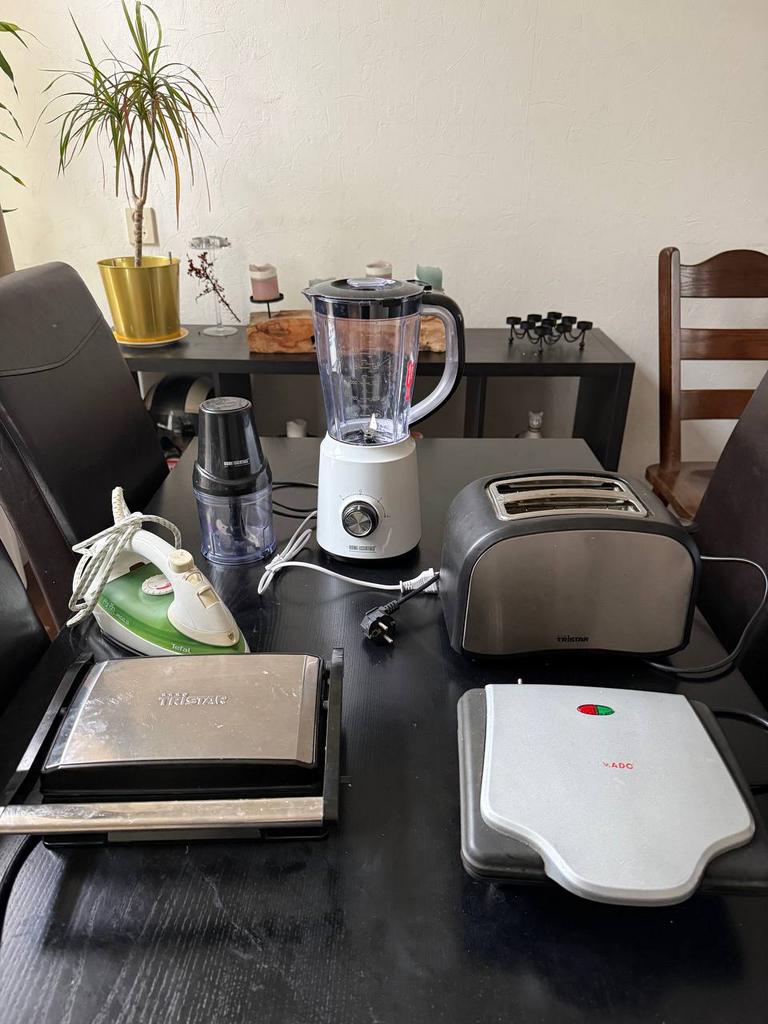 Complete inboedel – alles in één koop, Ophalen of Verzenden, Minder dan 10 m², Grijs, Modern