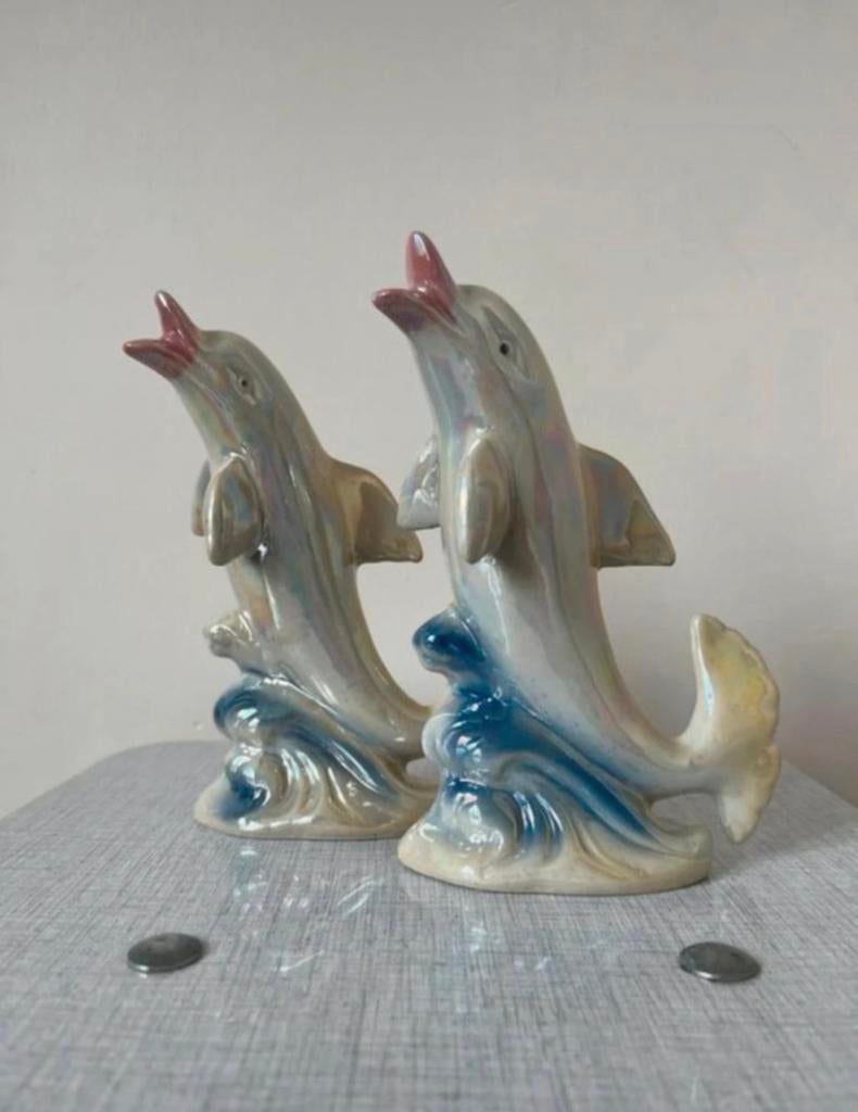 Set van 2 dolfijnen beeldjes, 17,5x10,5cm. Kitsch brocante, Verzamelen, Beelden en Beeldjes, Verzenden, Gebruikt, Dier