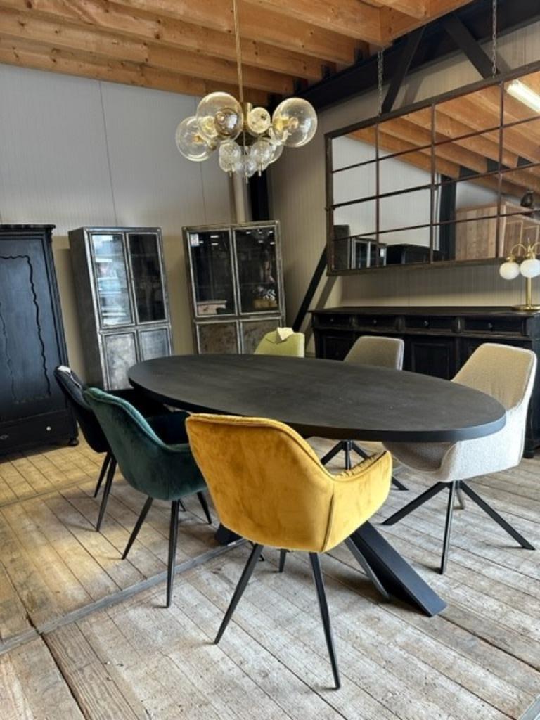 Industriële zwarte ovale tafel | Eiken eetkamertafel, Info@antiekgroothandel.com, 100 tot 150 cm, Ophalen of Verzenden, Vijf personen of meer