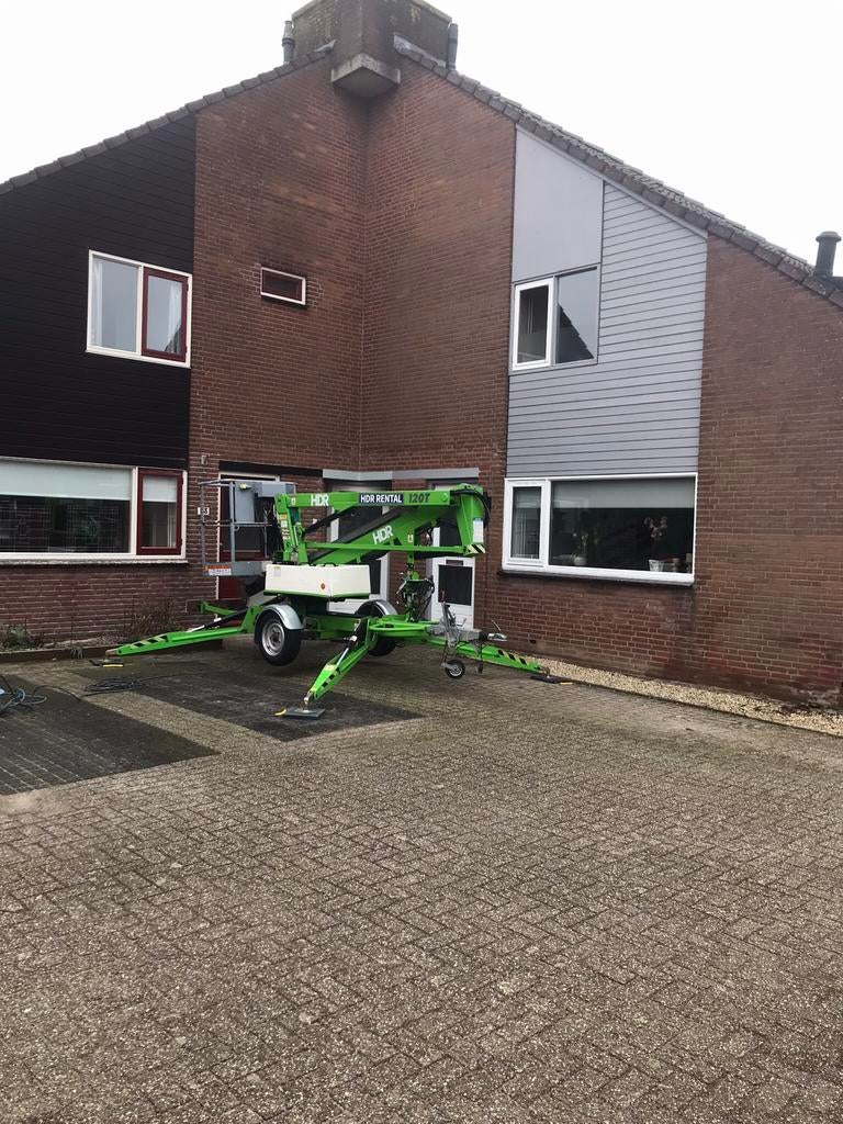 Aanhangwagenhoogwerker huren hoogwerkers verhuur, Zakelijke goederen, Machines en Bouw | Kranen en Graafmachines, Ophalen of Verzenden