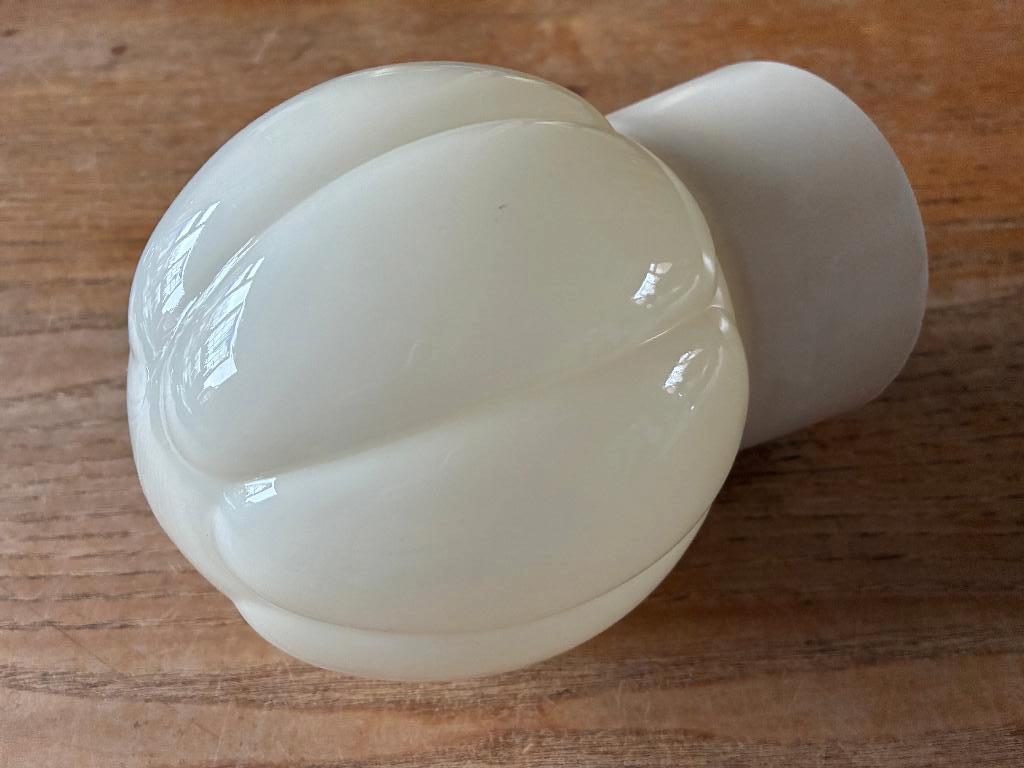 Vintage lampenbol schroefkogel melkglas Thabur beige glas, Ophalen of Verzenden, Zo goed als nieuw, Glas