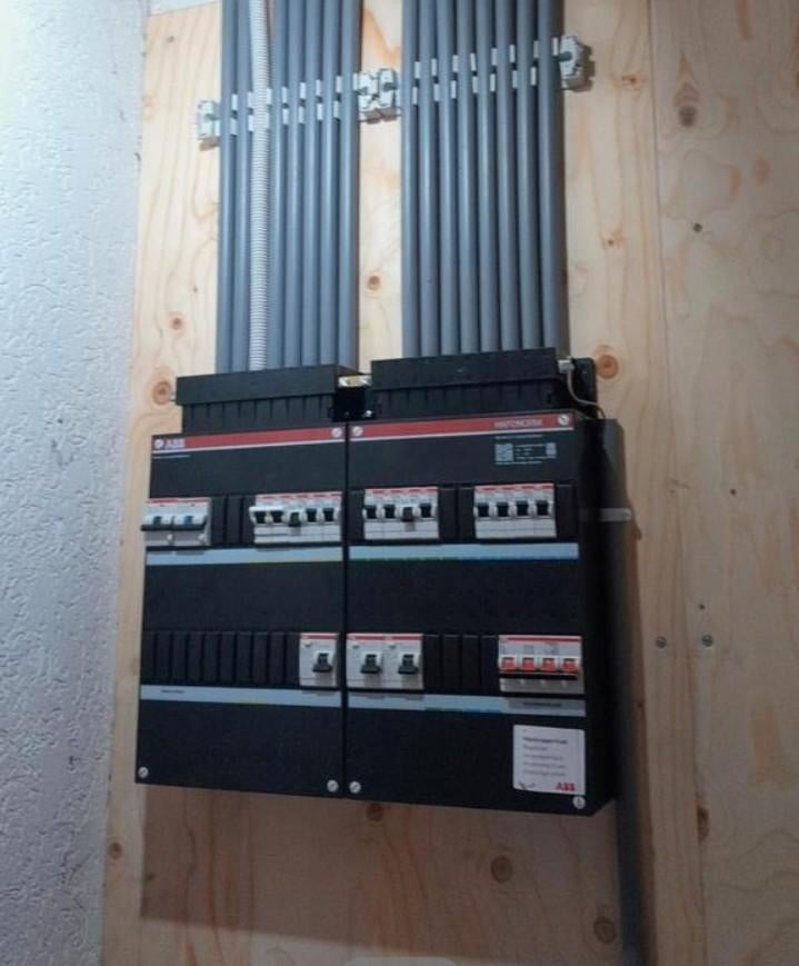 Electricien/keurmeester met 30jr ervaring zoekt leuke klus??