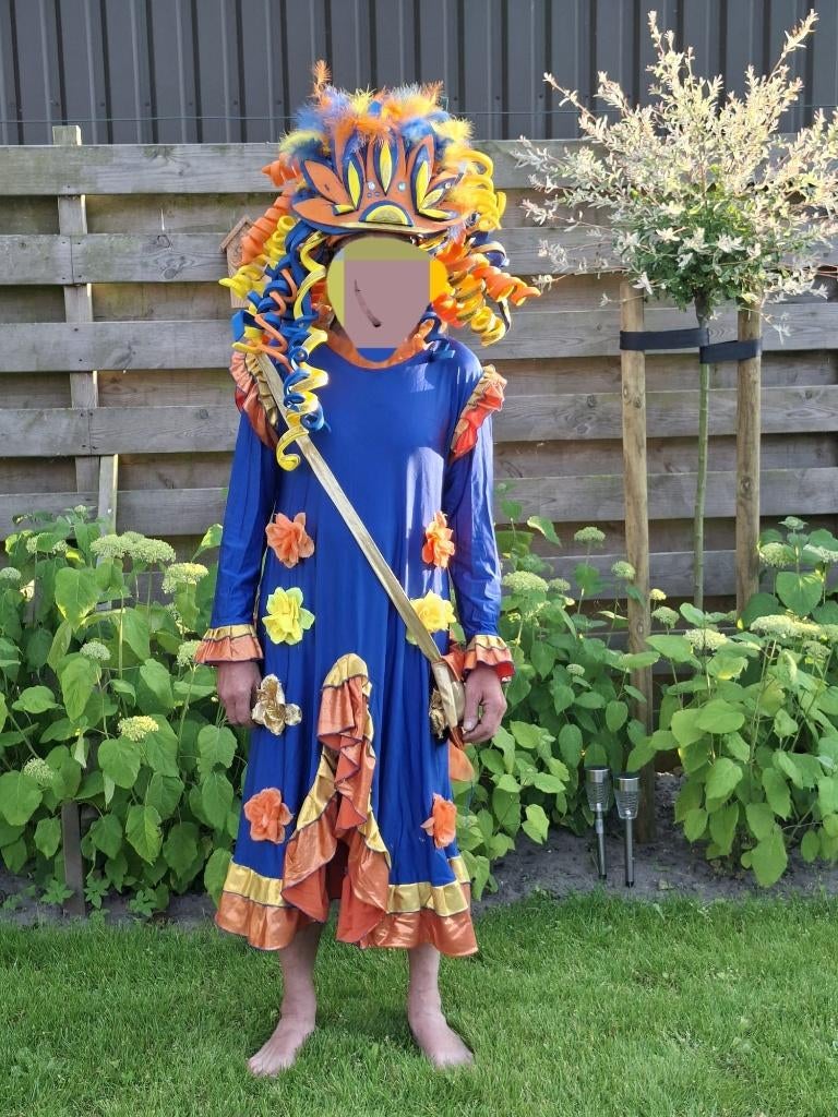 carnaval pakken en jurk, Carnaval, Maat 42/44 (L), Ophalen of Verzenden, Kleding